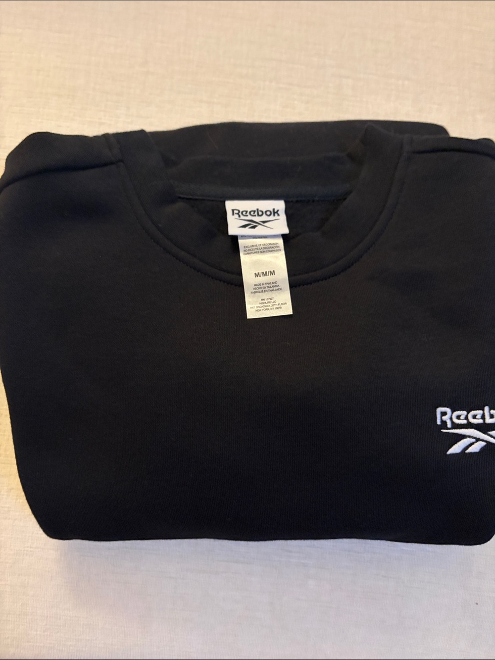 Reebok Black sweatshirt - Picture 3 of 3